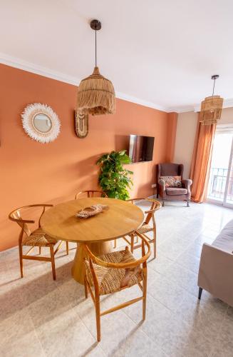 Las Flores Apartments