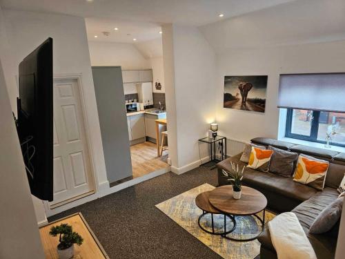 Sandbach Apartments 4B – Photos 2