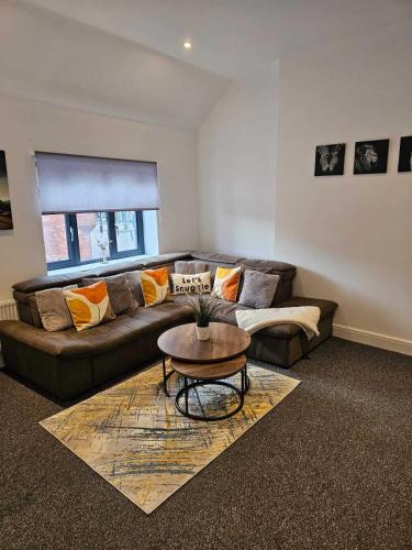 Sandbach Apartments 4B – Photos 3