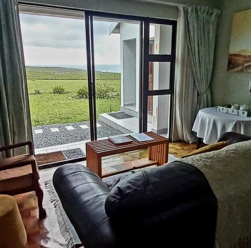 Posezení v ubytování Wild Coast Grosvenor Holiday Home