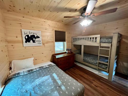 Ein Bett oder Betten in einem Zimmer der Unterkunft Blissful Bear