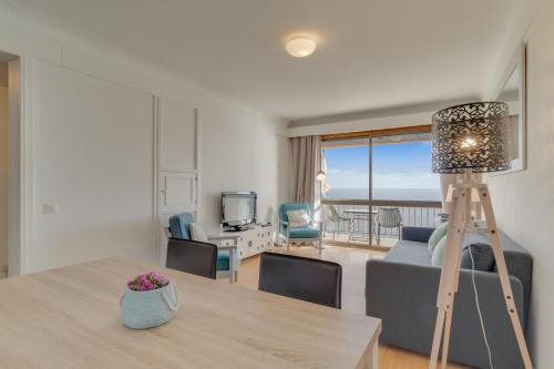 Bahia Top Floor