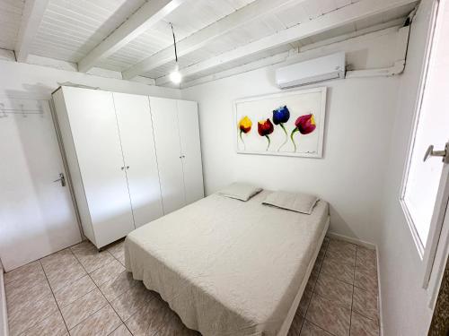 Postel nebo postele na pokoji v ubytování Maison à 3 min à pied de la plage