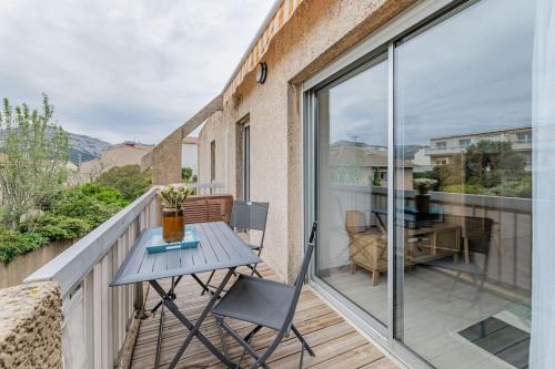Beau T2 avec terrasse proche des plages