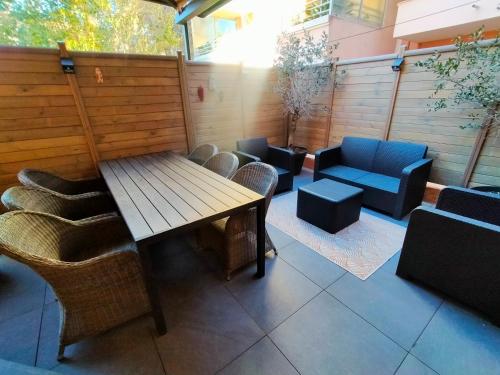 Super appartement 2 à 6 pers garage privé, centreville, plage 150m, 2 terrasses