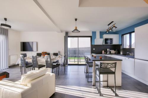 Ecrin de modernite a St-Alban – Photos 2