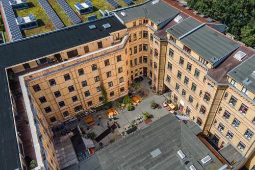 Hoone, kus külalistemaja asub