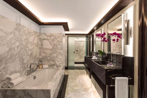 The Ritz-Carlton New York, Central Park Image