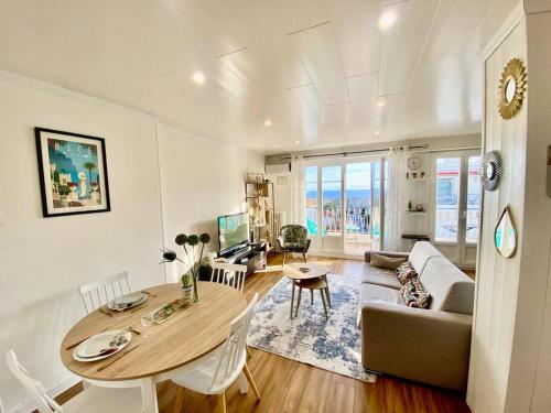 Nice 2P Vue Mer- 5min plage, Terrasse, AC, Parking