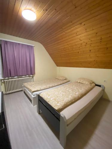 Lova arba lovos apgyvendinimo įstaigoje Niederdorf, Baselland Hotel