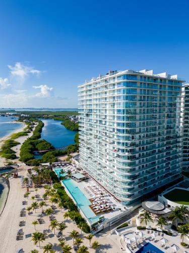 SLS Cancun Hotel & Spa