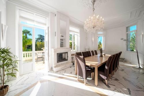 REF 1981 - Cannes Center - Particular town house for rent