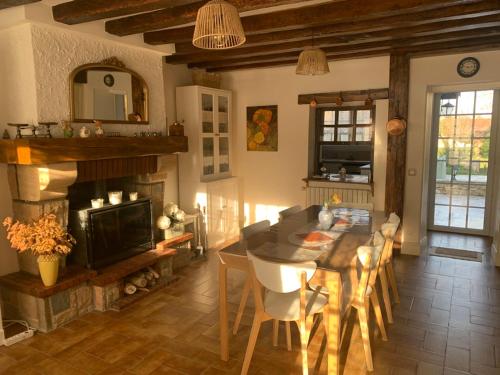 F&B's Garden 10 min Disneyland Paris