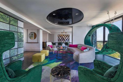 The Starling Atlanta Midtown, Curio Collection by Hilton Image