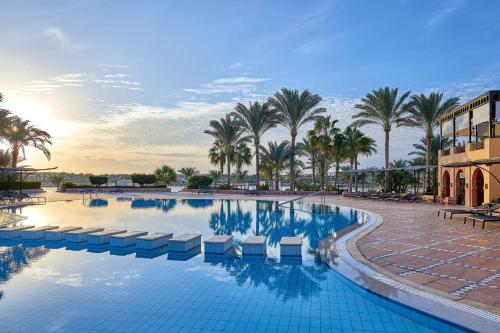 Steigenberger Coraya Beach - Adults Friendly 16 Years Plus — Swimming pool