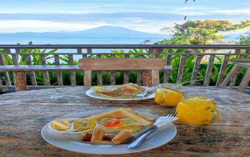 Mad på pensionatet eller i nærheden