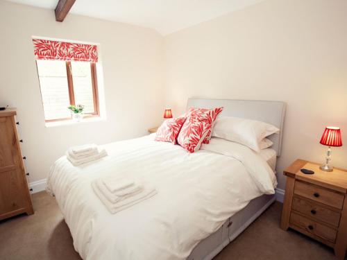 Katil atau katil-katil dalam bilik di 1 bed in Crickhowell 42953