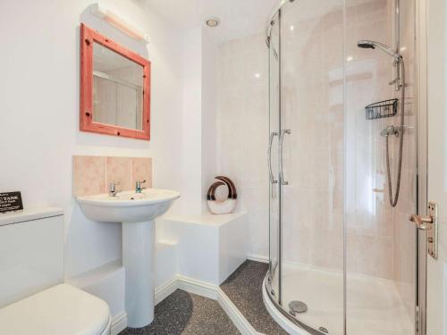 a bathroom with a sink and a shower at 3 Bed in Brean MAINC in Berrow