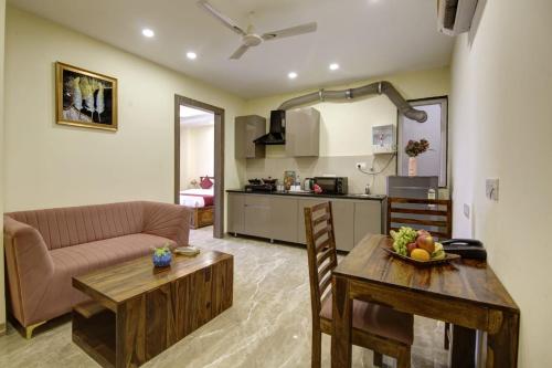 Gallery image of LIMEWOOD STAY SERVICE Apartment ARTEMIS HOSPITAL in Gurgaon