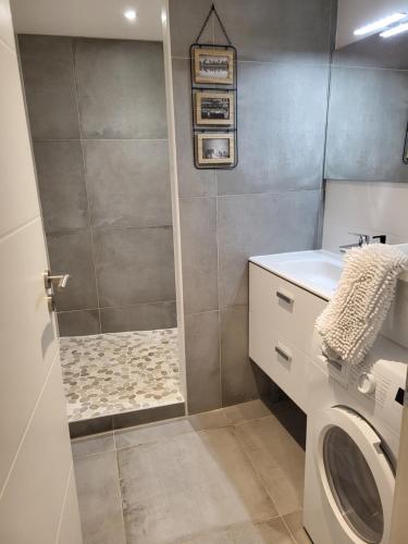 Photo de la galerie de l'établissement Gite La Buissonnière 2, à Villemoirieu