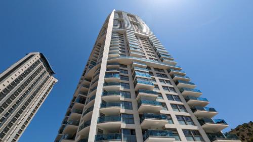 TORRE LUGANO sea view apartment