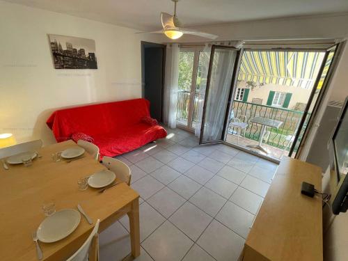 4VSE-VER4 - Très bel appartement idéalement situé avec parking privé