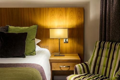 Cama o camas de una habitación en The Coniston Hotel Country Estate & Spa - Skipton