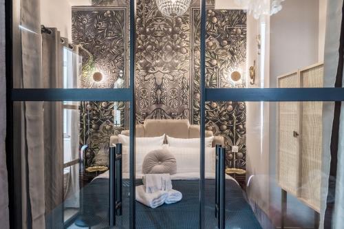 Un baño de Sophie Stay - Le Mucha - King size bed - AC