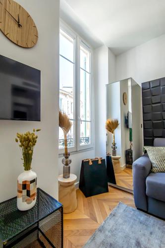 302b Beautiful studio refurbished Downtown / Ac photo 21