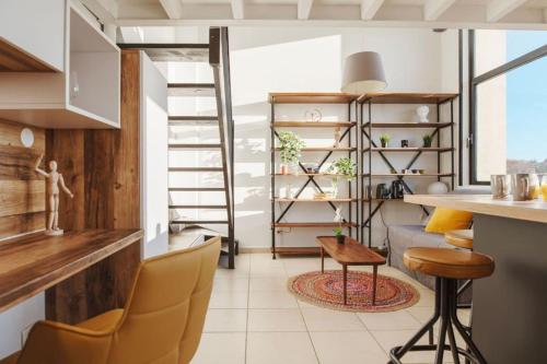 Le JOYAU loft historique et arboré avec garage