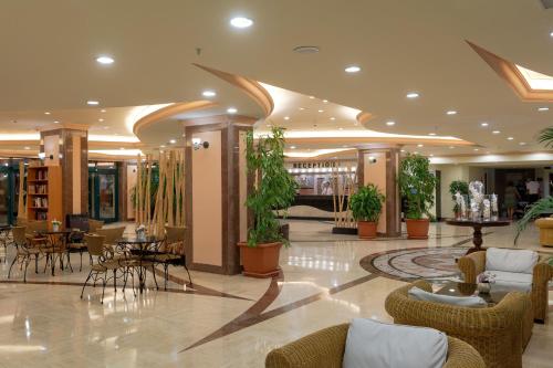 Χώρος καθιστικού στο Miramare Queen Hotel - Ultra All Inclusive