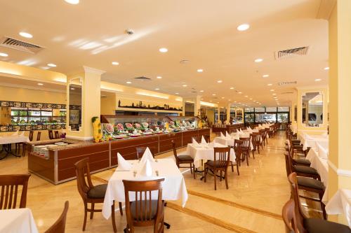 Εστιατόριο ή άλλο μέρος για φαγητό στο Miramare Queen Hotel - Ultra All Inclusive
