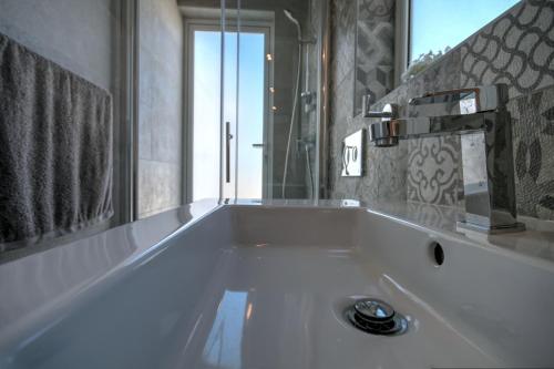 Et badeværelse på Penthouse Deluxe