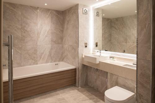 O baie la Radstone Hotel