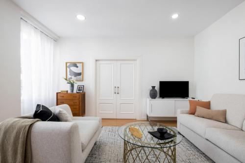 Cozy and bright- 1BED 1BATH- City center