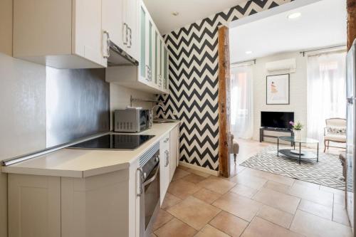 Modern and bright- 1bedroom 1bathroom- Downtown