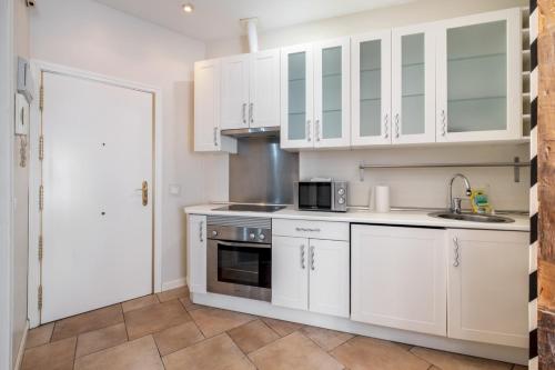 Modern and bright- 1bedroom 1bathroom- Downtown