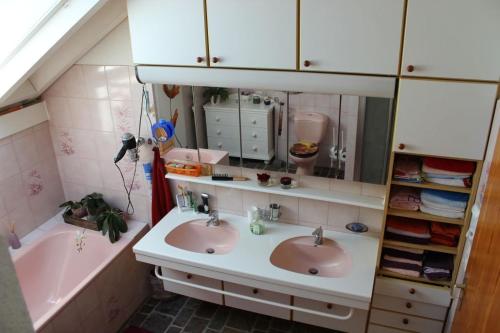Kuchyň nebo kuchyňský kout v ubytování Bed & Breakfast Wepfer