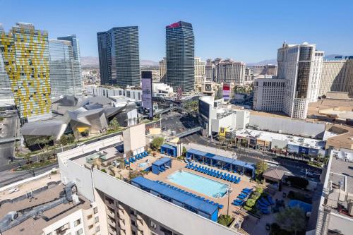 Hilton Vacation Club Polo Towers Las Vegas Image