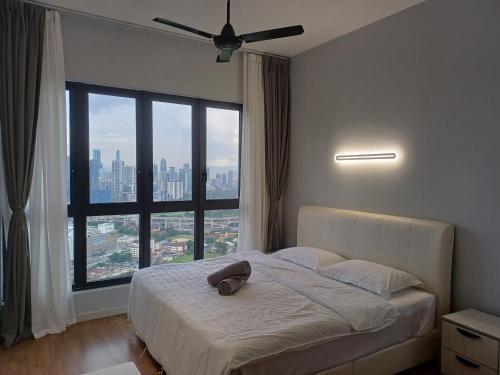 Sunway Velocity Two 4 Rooms 2 Bathrooms for 7 person with Unobstructed KL City View shuang wei wei le cheng qi ren si fang liang ce dan wei gao lou you wu di ji long po ye jing