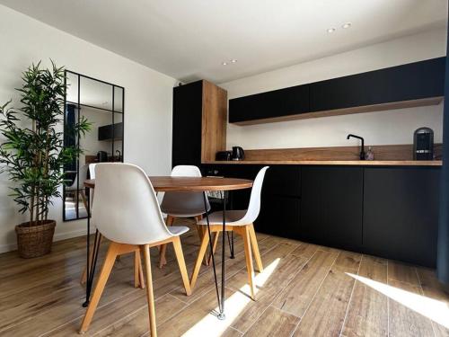 Photo de la galerie de l'établissement Appartement Avec terrasse, à Cannes