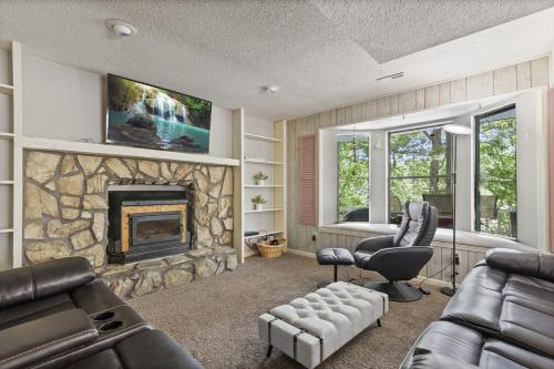 Χώρος καθιστικού στο 6bedrooms, ramp boat dock slips water toys, nice cove area