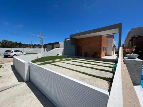 Το κτήριο όπου στεγάζεται  η παραθεριστική κατοικία