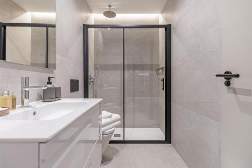 Charming 1-Bed Apartment in Chamberí Madrid