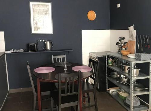 Perfect Family-friendly midtown APT+French balcony