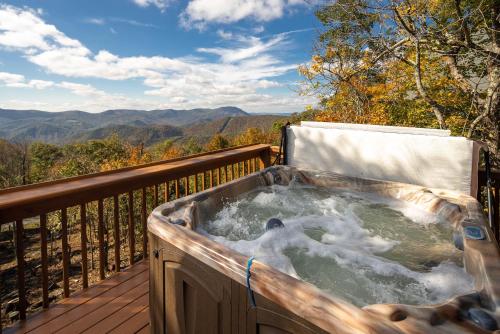 別荘から撮影された、または一般的な山の景色