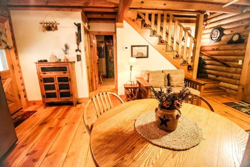 Fotografie z fotogalerie ubytování Creekside Serenade v destinaci Todd