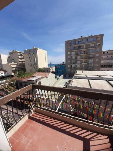 Photo de la galerie de l'établissement Appartement avec vue sur mer, à Canet