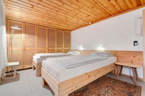 Ένα ή περισσότερα κρεβάτια σε δωμάτιο στο Haus Erna am Deister Apartment