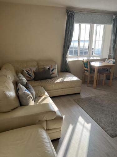 Campbell Apartment photo 13